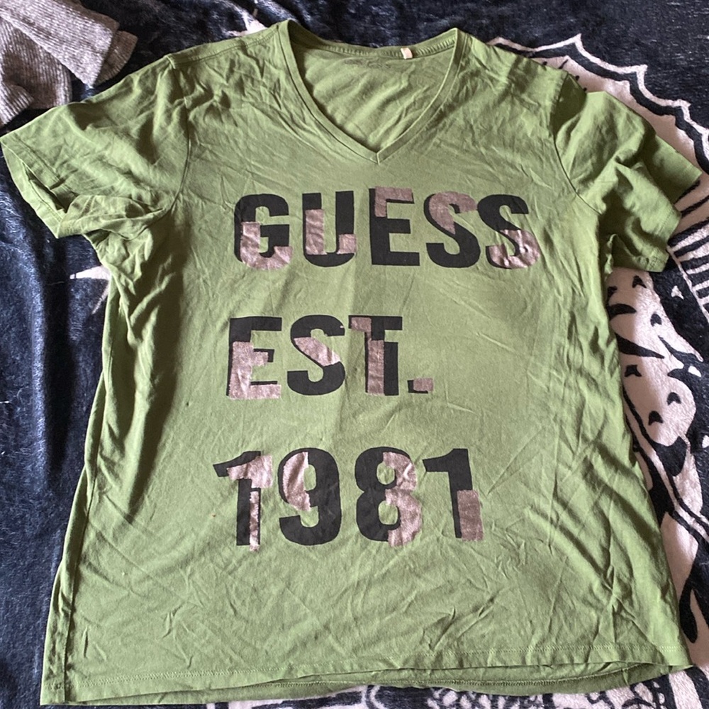 Guess T-shirt